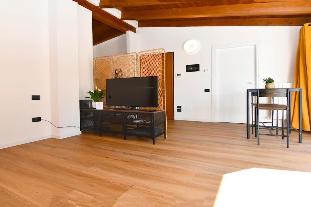 Apartmán Bocconi Fond Prada Ieo Spettacolare Attico Con Terrazzo Milán Exteriér fotografie